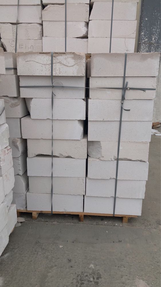 Газоблок Акційна ціна другий сорт Піноблок доставка кран маніпулятор