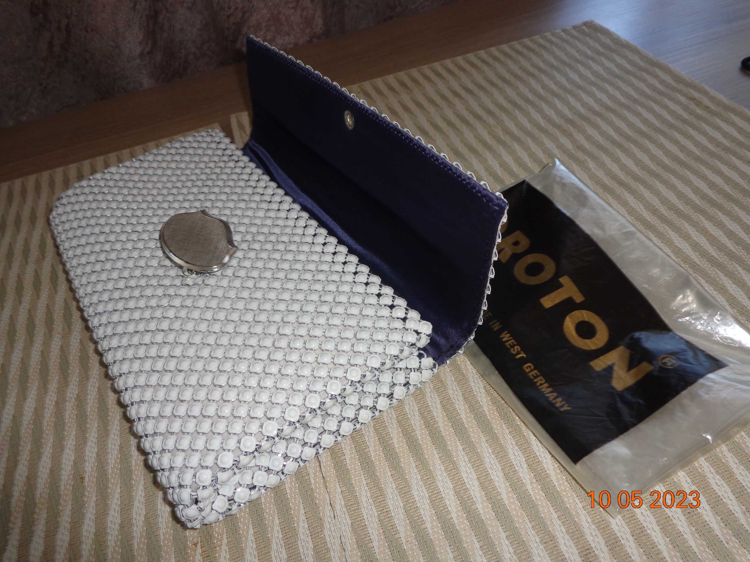 Elegancka biała torebka kopertówka firmy OROTON  + gratis
