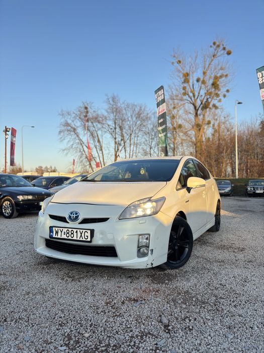 Na Sprzedaż Toyota Prius 1.8LPG/2011r/oszczędny/automat/super st/zamia