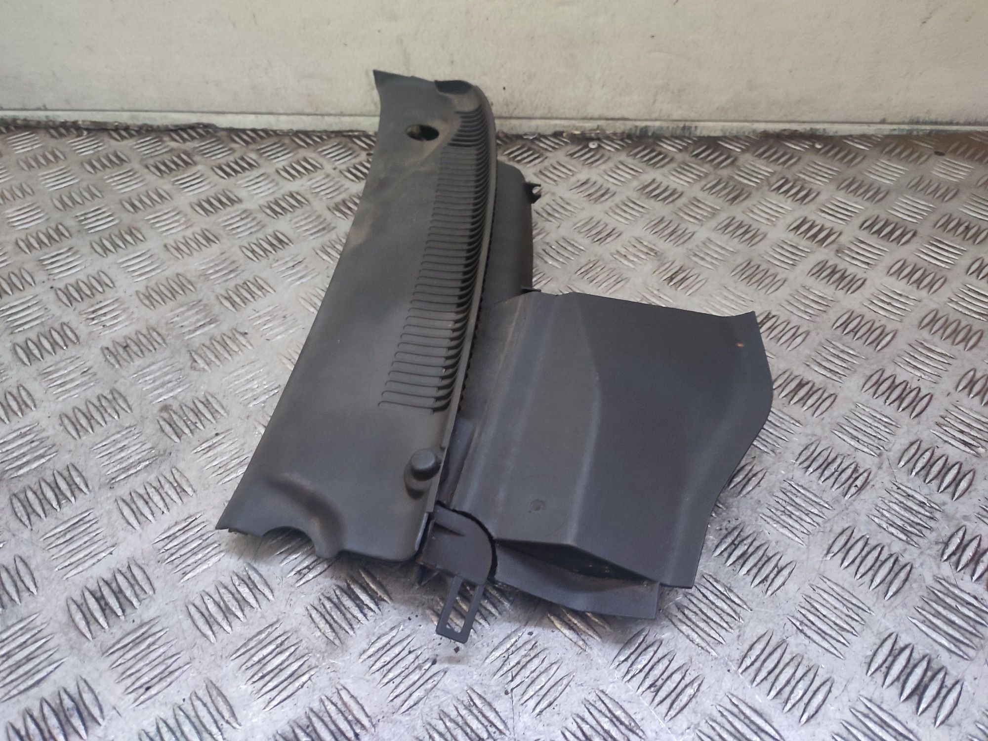 Opel Corsa C podszybie lewe