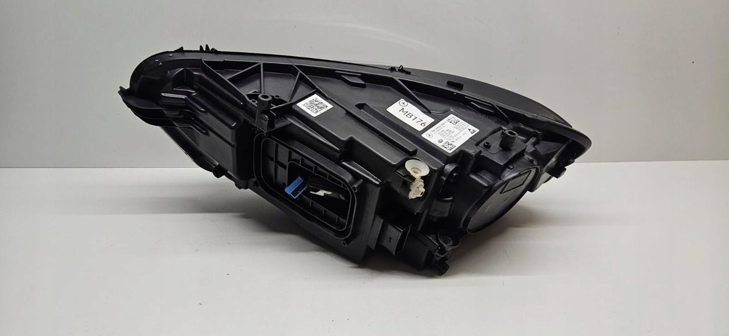 MERCEDES CLA 118 MULTIBRAM REFLEKTOR PRAWY LAMPA PRAWA W118