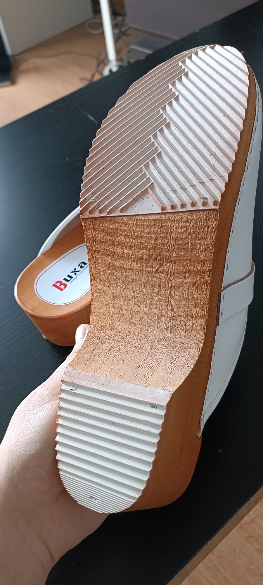 Buxa buty ortopedyczne medyczne drewniaki chodaki skóra