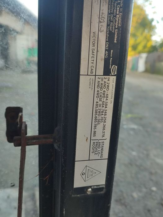 Case international 485,586,685,785,885 kabina szyby drzwi sprzęgło