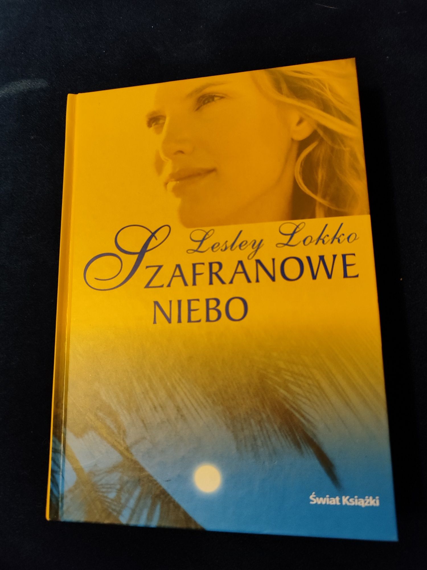 Szafranowe niebo Lesley Lokko
