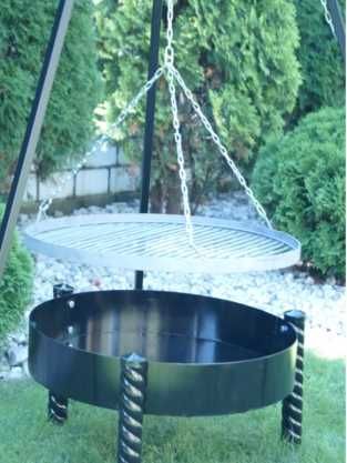 Zestaw ogniskowy  60 Grill na trójnogu z paleniskiem ogniskowym Korbka