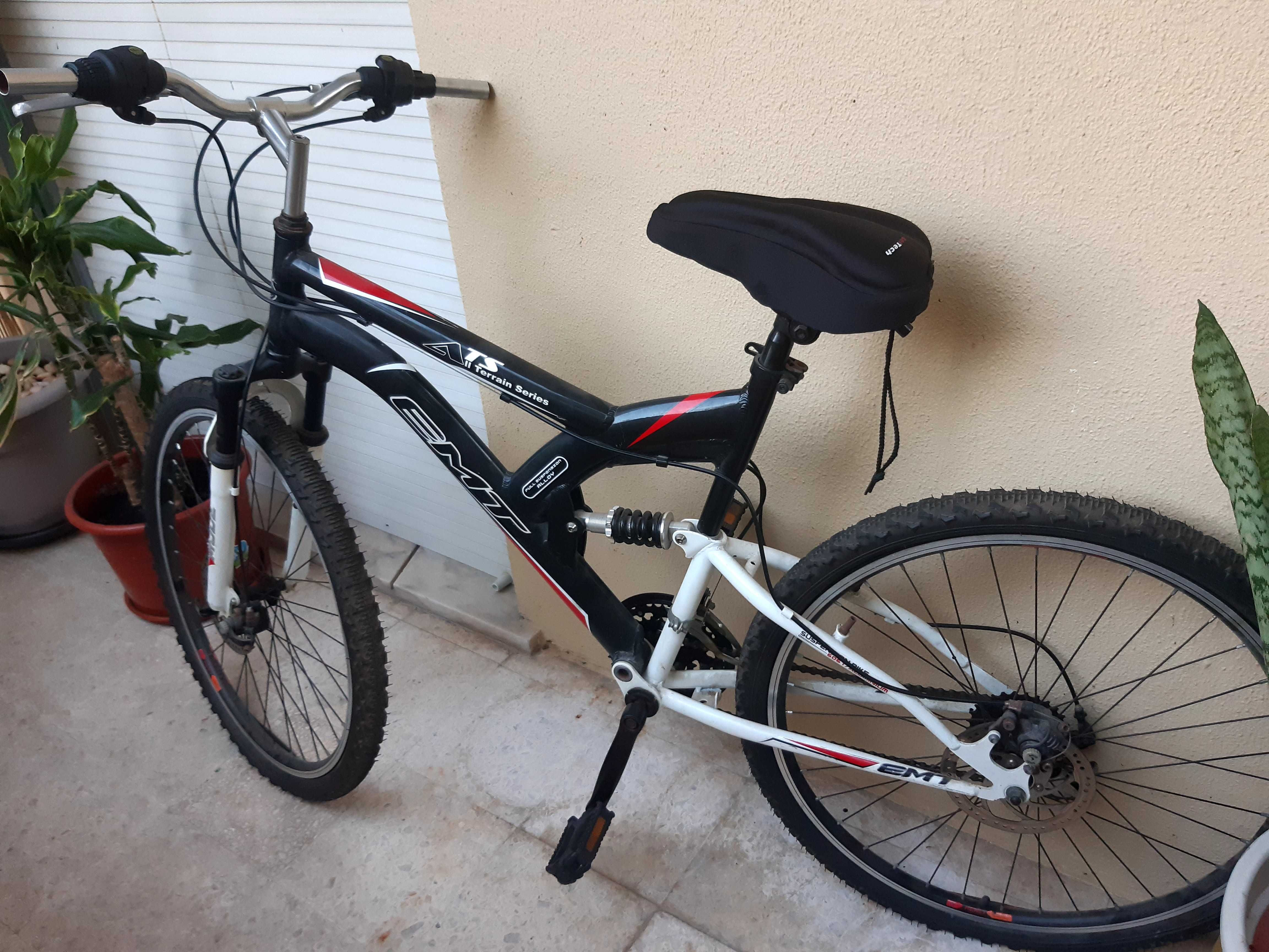 Bicicleta Bike EMT Terrain Series