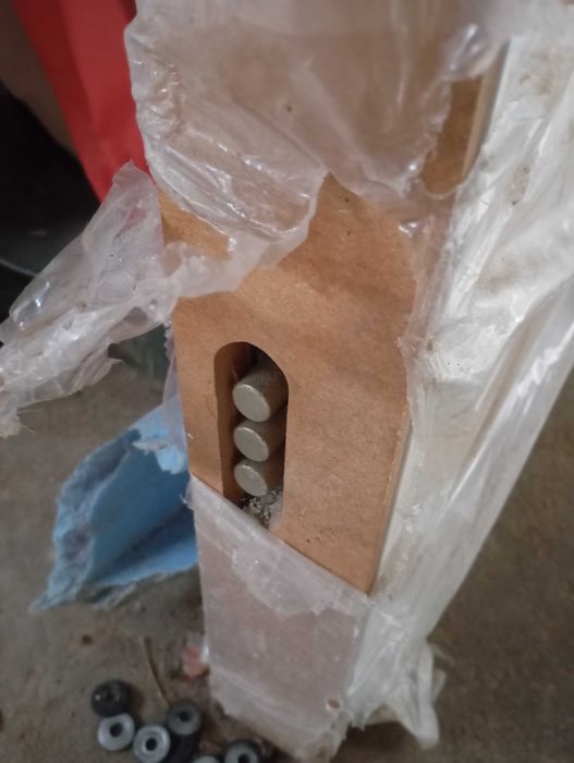 Vendo uma porta blindada de alta qualidade, marca Profilplast