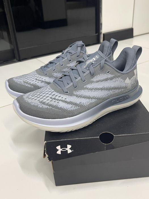 Жіночі кросівки Under Armour