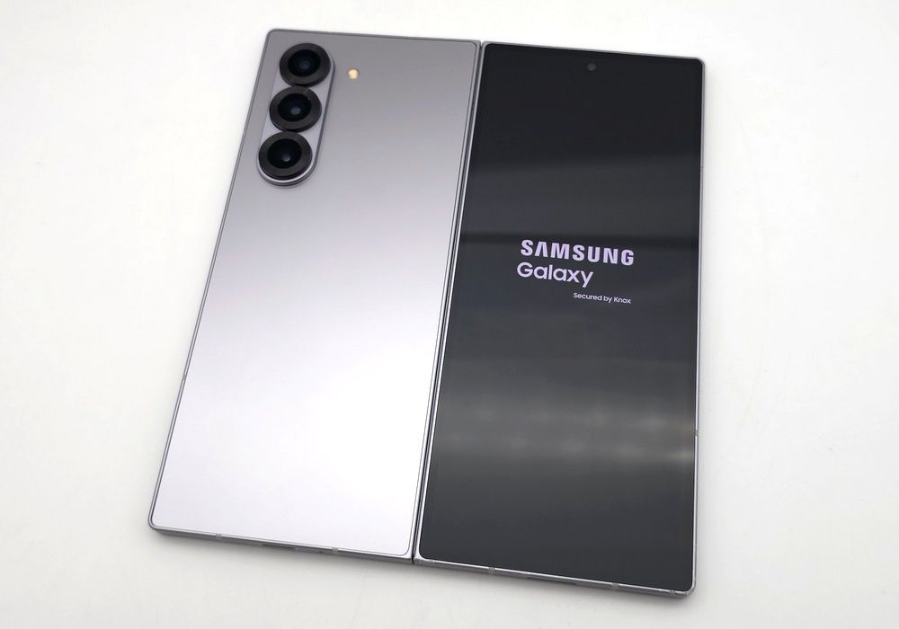 Samsung Galaxy Fold6 12/256GB Silver 7.6" 120Hz / Snapdragon 8 Gen 3