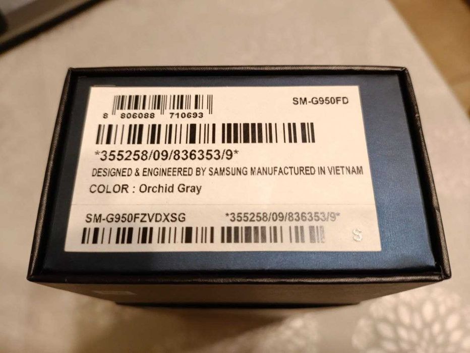 Телефон  Samsung  Galaxy S8