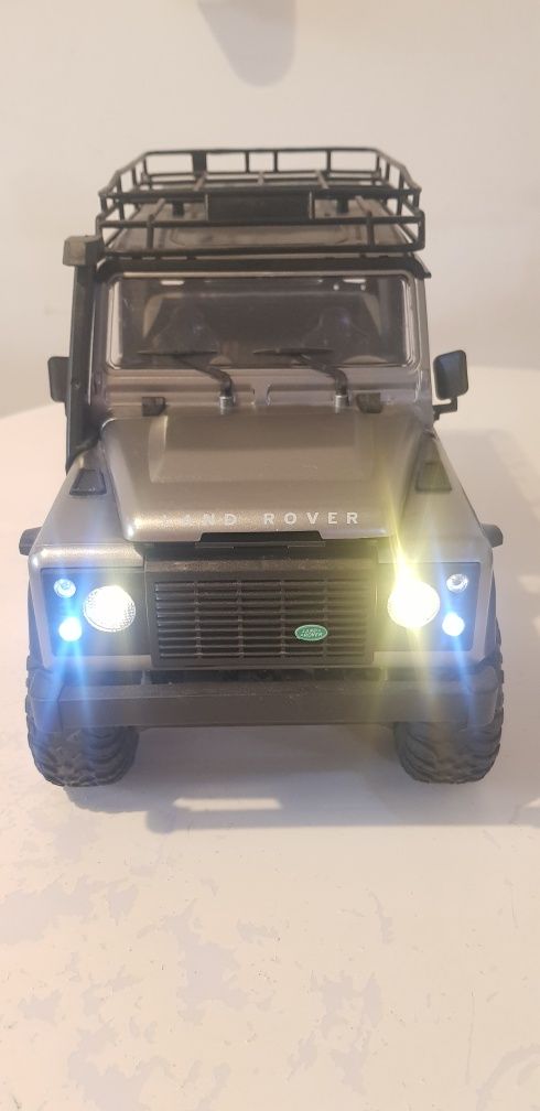 Samochód RC terenowy Land Rover Defender MN90