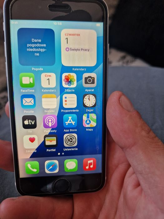 Sprzedam iphone se 2020