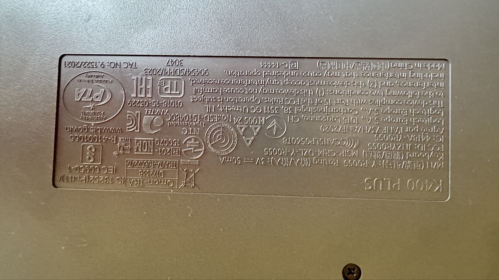 Klawiatura bezprzewodowa z panelem dotykowym Logitech K400 plus czarna