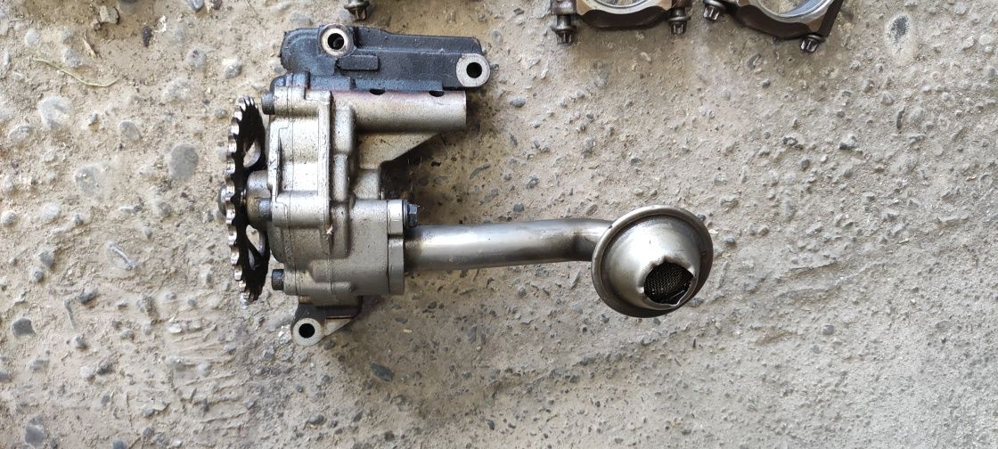 Pompa oleju 1.8t auq