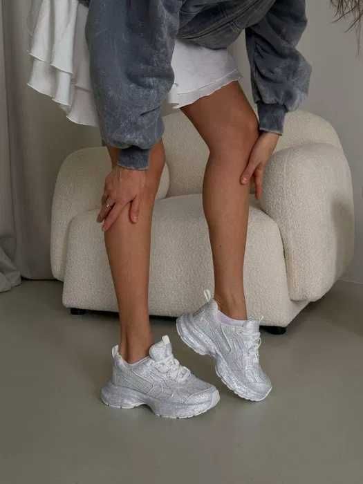 Кроссовки Balenciaga белые стразы 25.5 стелька