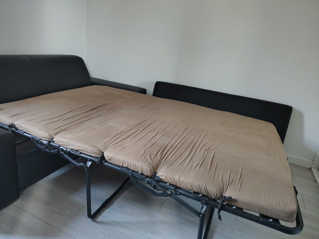 Sofa z funkcją spania kolor czarny okazja