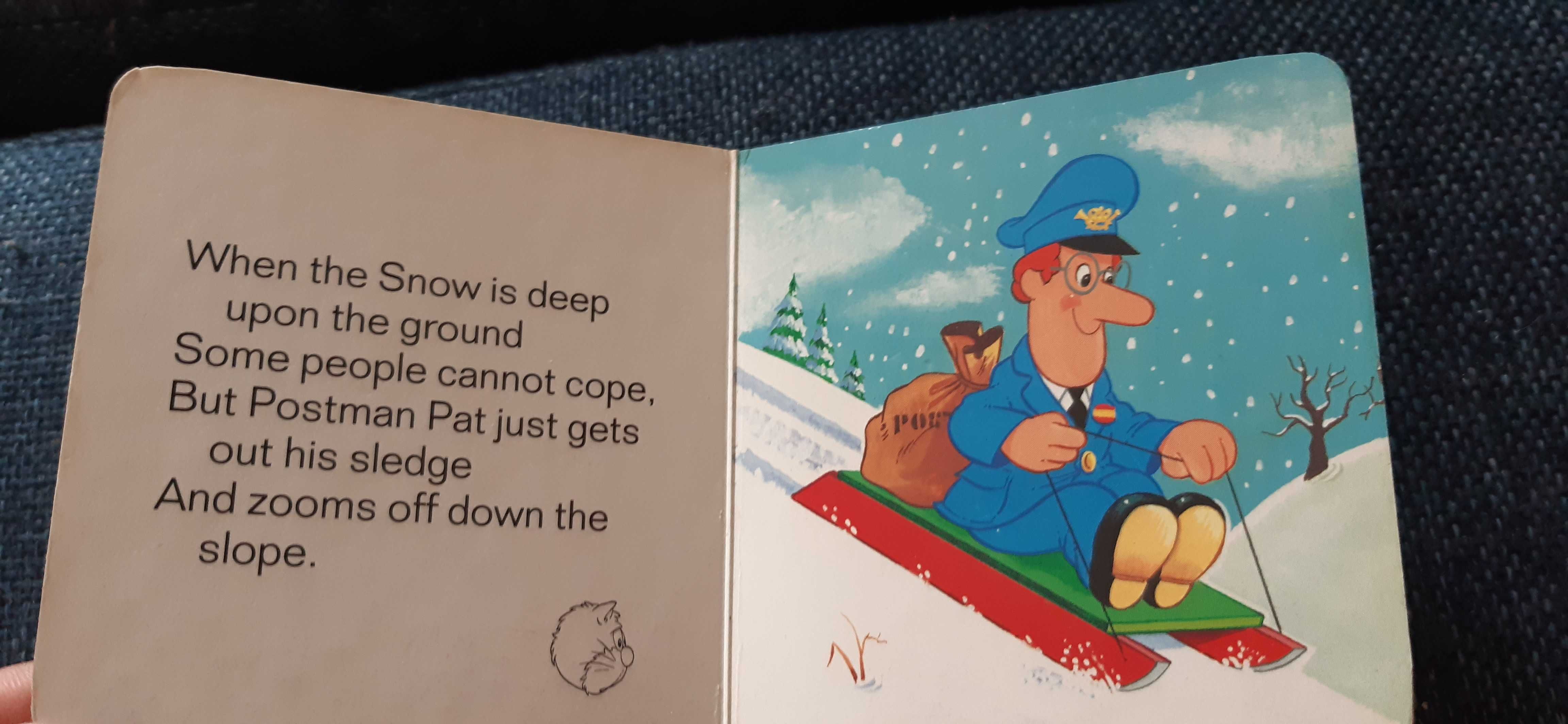 stara książeczka angielska dla dzieci postman pat in winter