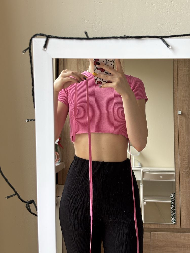 różowy crop top wiązany xs