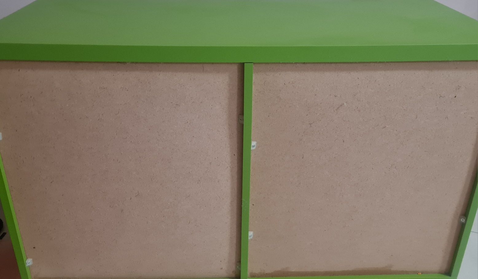 Comoda arrumação verde