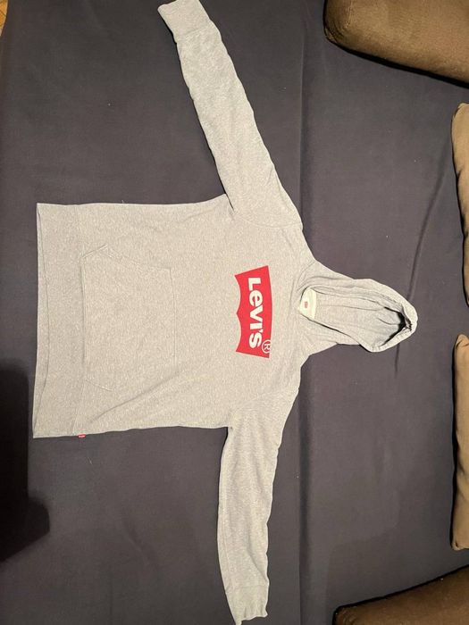 Кофта Levis сіра, розмір S, у відмінному стані