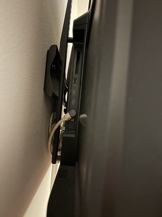 TV LG 43UR74006LB (LED - 43'' URGENTE PARA DESOCUPAR