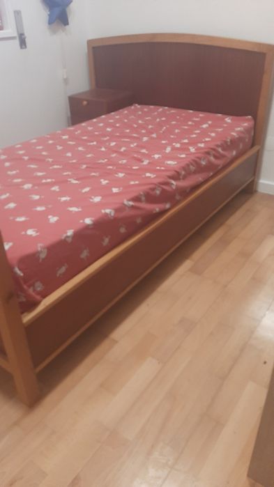 Cama solteiro madeira maciça