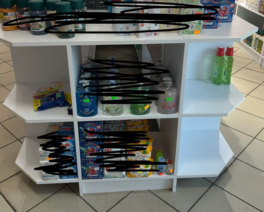 Regaly na sprzedaz