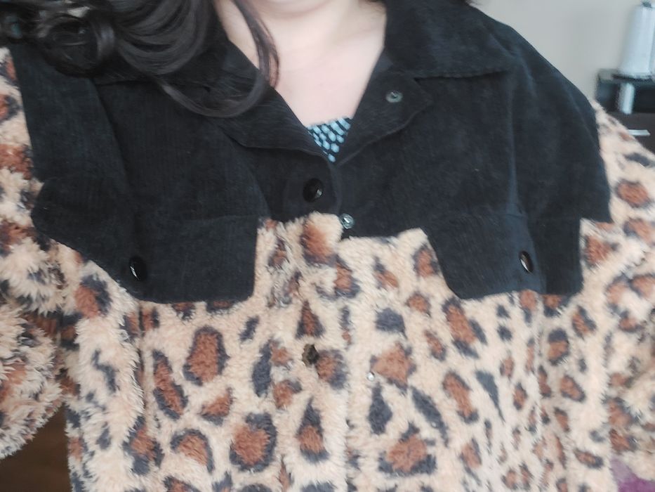Lekka kurtka w panterkę narzutka plus size miś 4xl zapinana