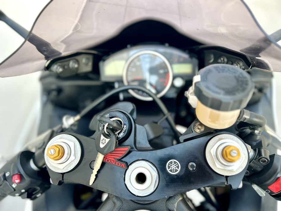 Yamaha R6 - Top -