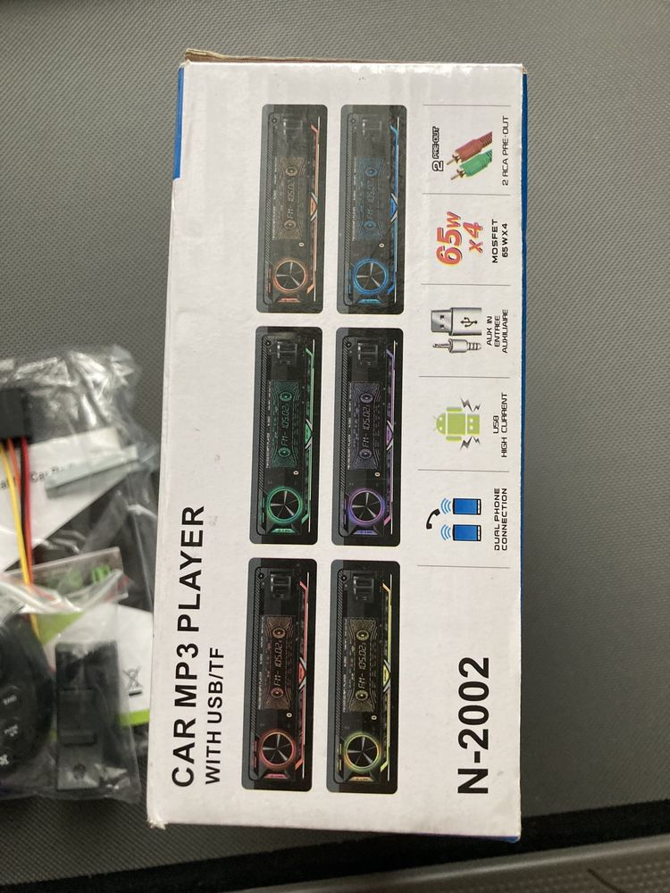 Car MP3 player with USB/TF BT for Iphone ISO 7 LED phone connection