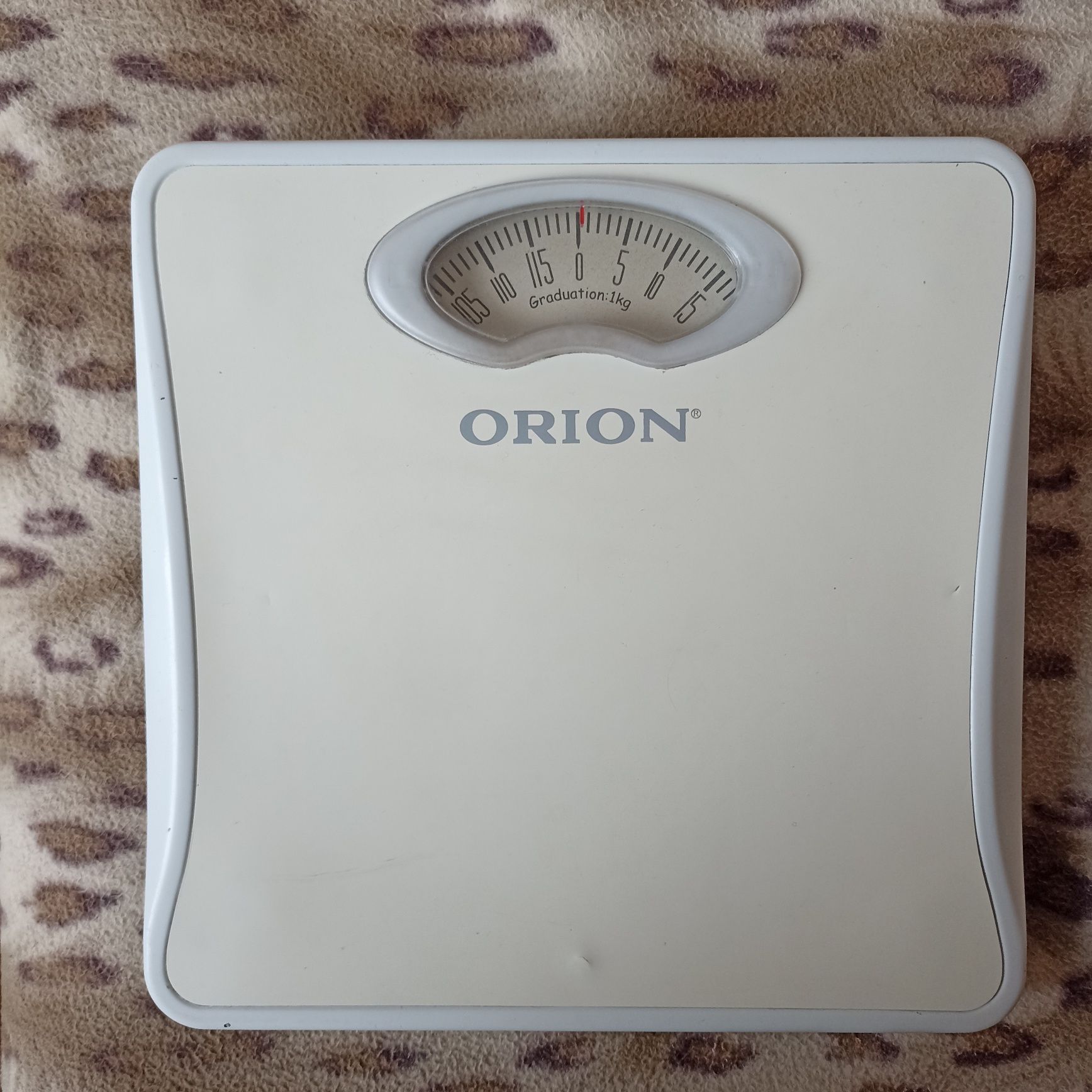 Весы напольные Orion