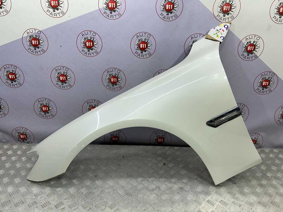 Крило переднє праве ліве для BMW 7 series 750i 750xi f01 f02 2012+