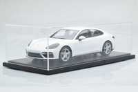 Miniatura Porsche Panamera Turbo 2016 SPARK 1:18