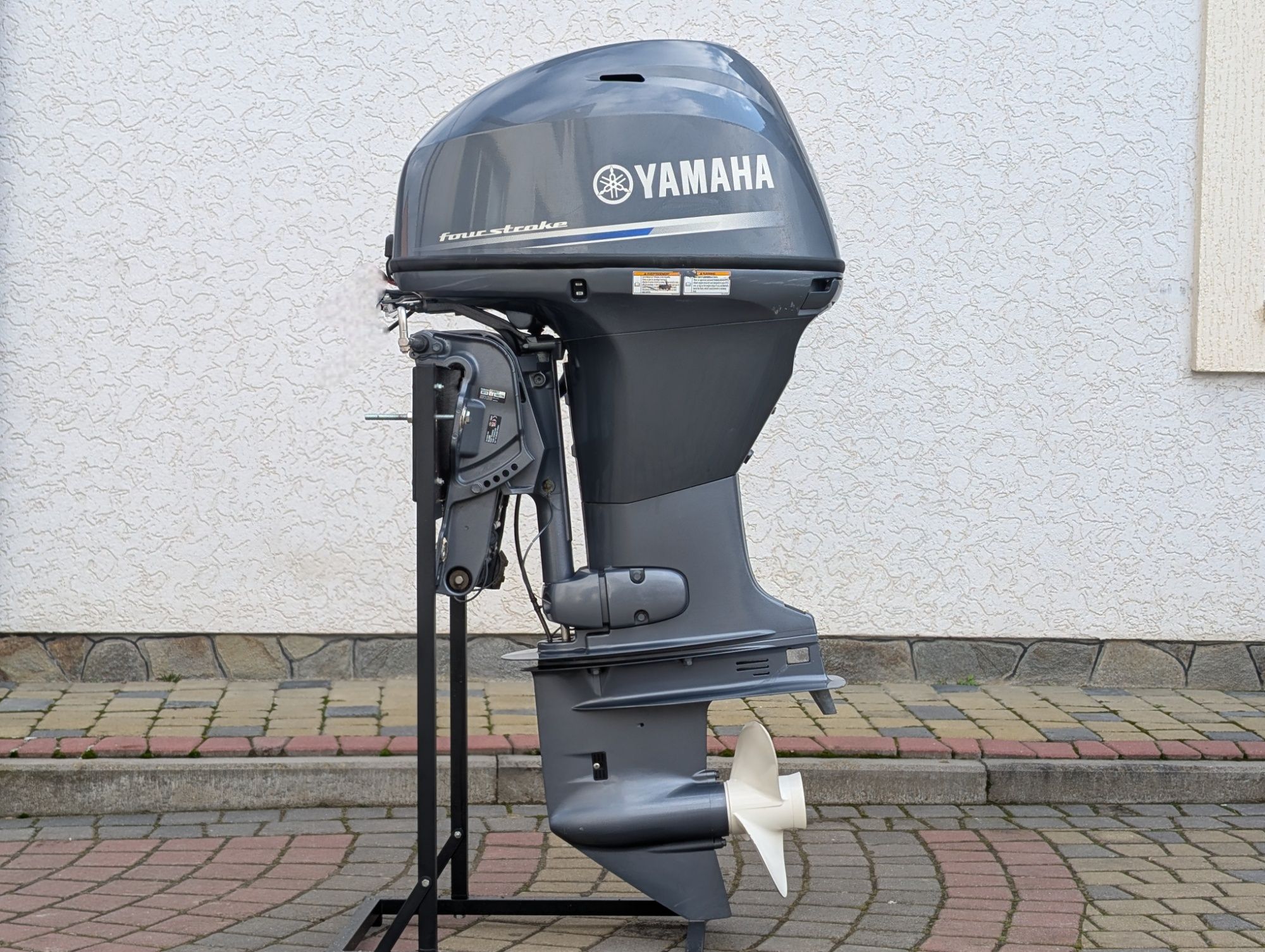 Лодочний мотор Yamaha 30 (2022 рік)

1. Система живлення:

Інжекторна