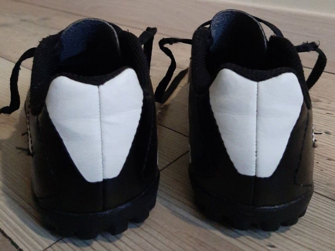 Сороконіжки футбольні Adidas (р.29)