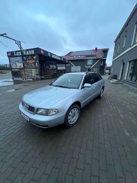 Audi A4 c5 1.6 газ бензин