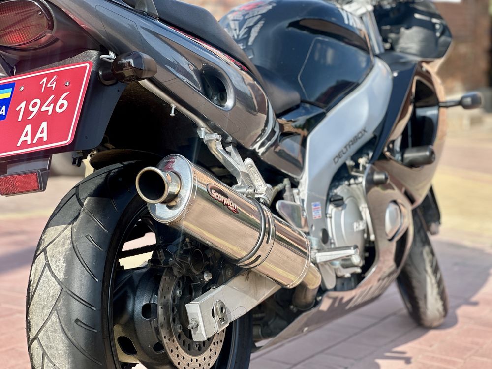 Yamaha Tunder 600R