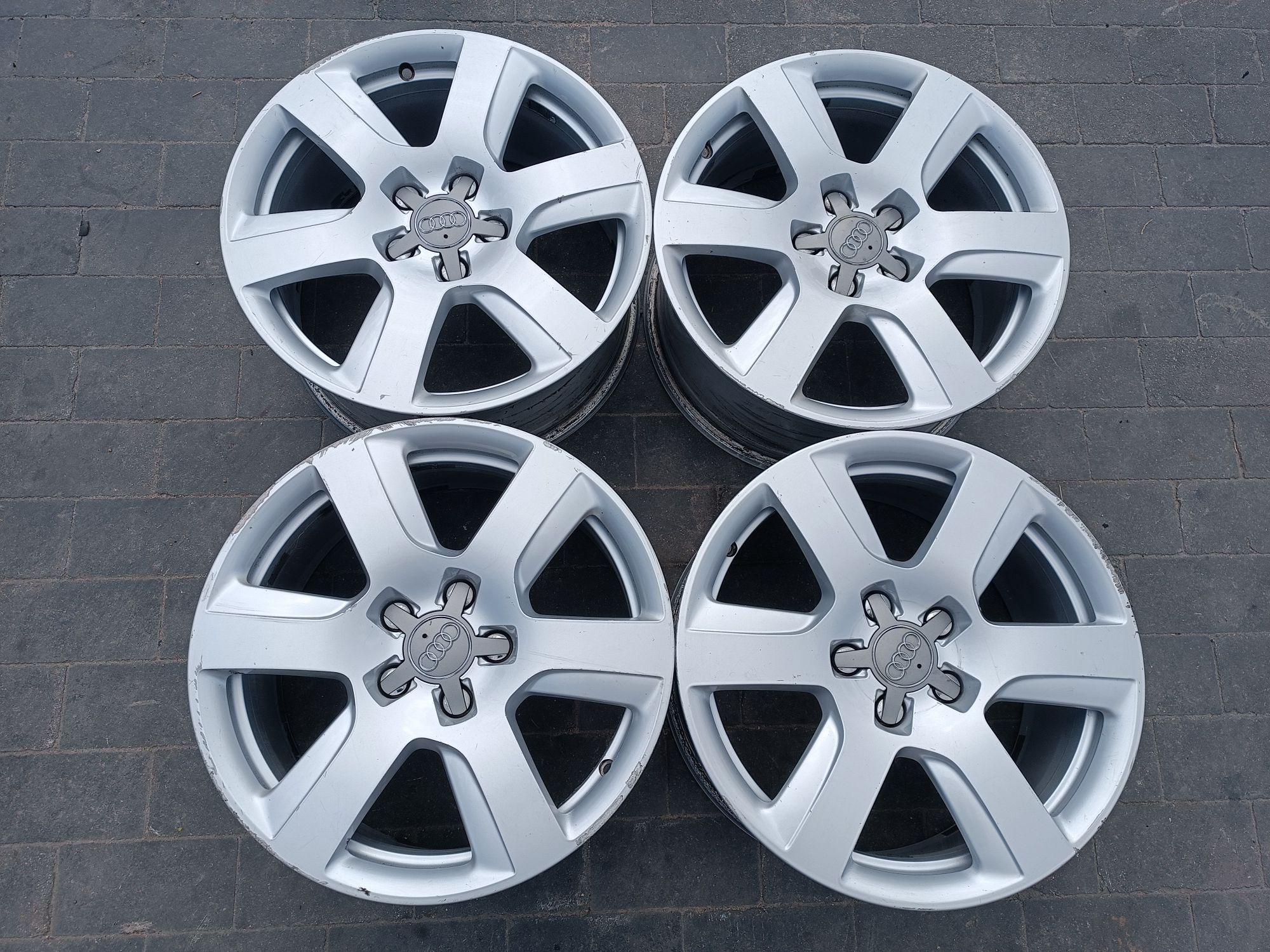 Felgi Alu Audi A6 C7  A4 B8  5x112 ET39 8J17