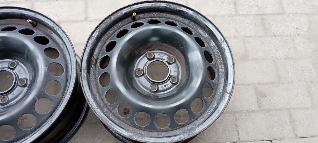 Felgi stalowe 5x112,R16,ET39,7j Audi A4 B8