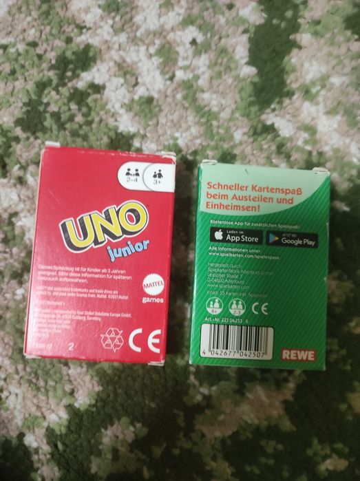 Настольные ,карточные игры Уно и монополия.