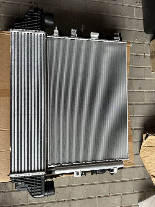 Радиатор кондиционера Ford Edge, Lincoln МКХ, Nautilus 15-24