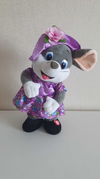 Співаюча і танцююща  мишка - нова. Співає 2 пісні