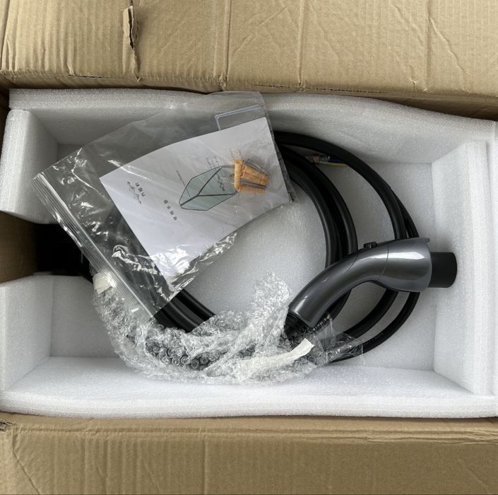 Зарядна станція leopard