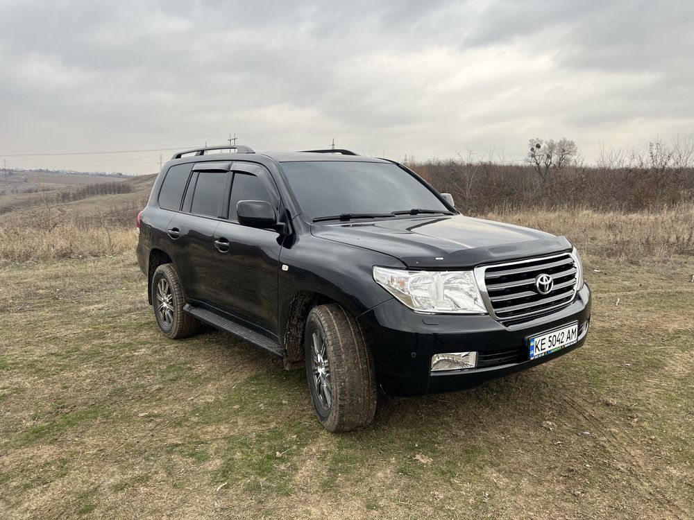 Toyota Land Cruiser 200