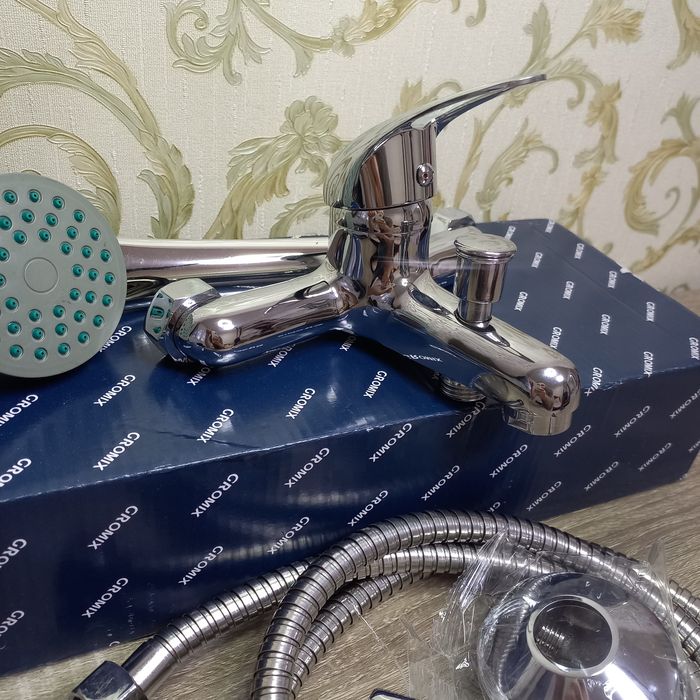 АКЦИЯ!!Смеситель/змішувач/кран для ванны с лейкой и шлангом для душа