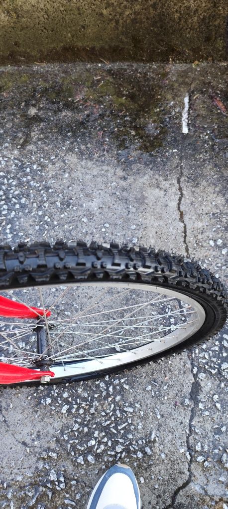 Bicicleta em excelente estado PARA DESOCUPAR