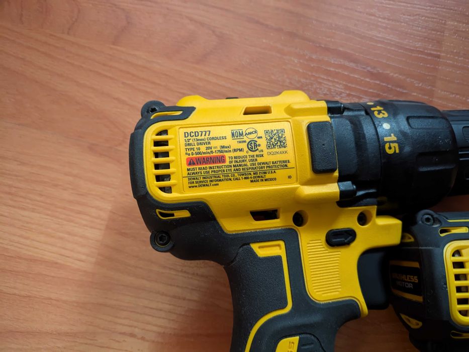 Набор безщіткових шуруповертів Dewalt DCK 277D2