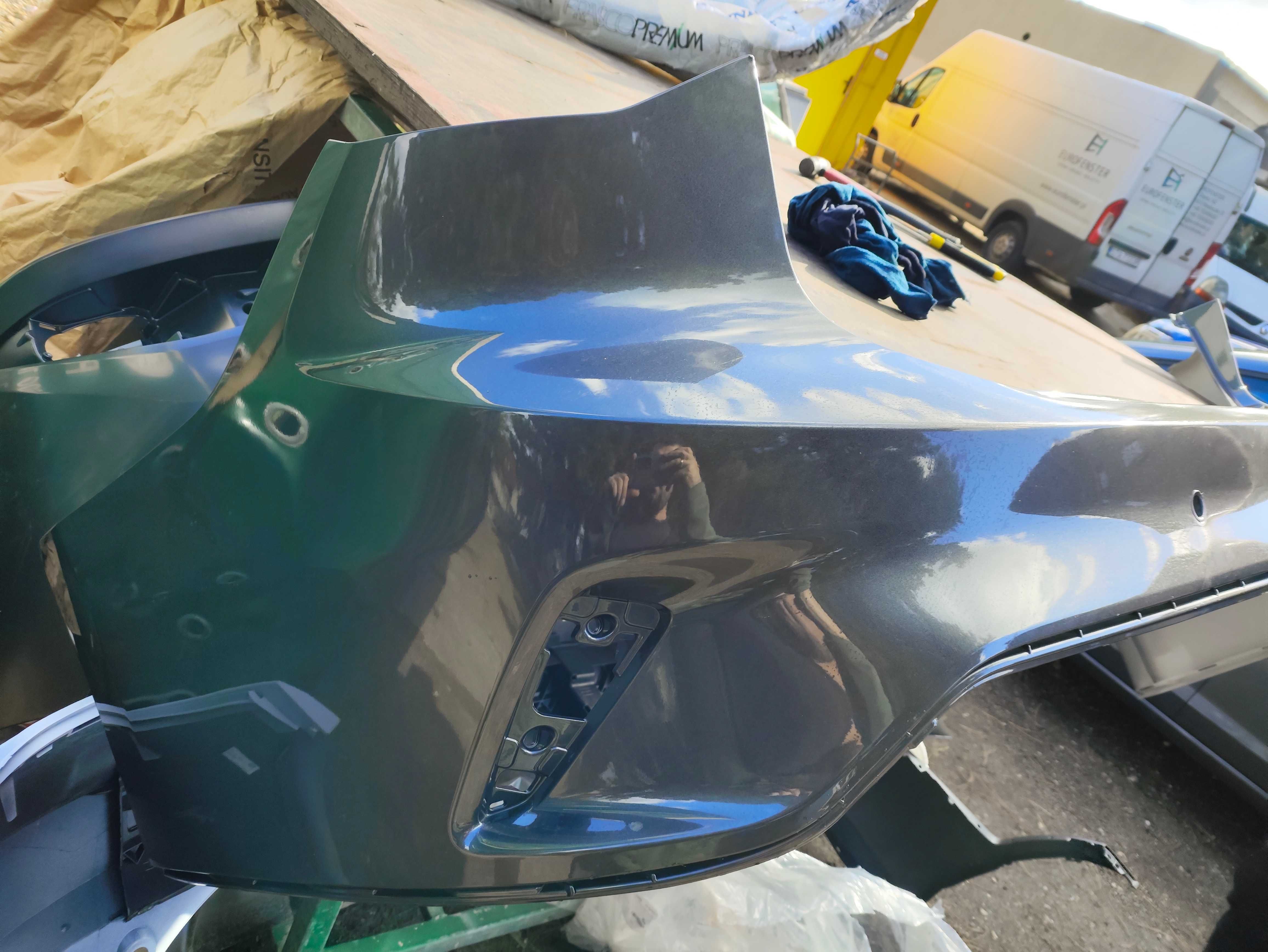 Zderzak tył tylny Ford Focus MK4 sedan 4 drzwi oryginał NOWY
