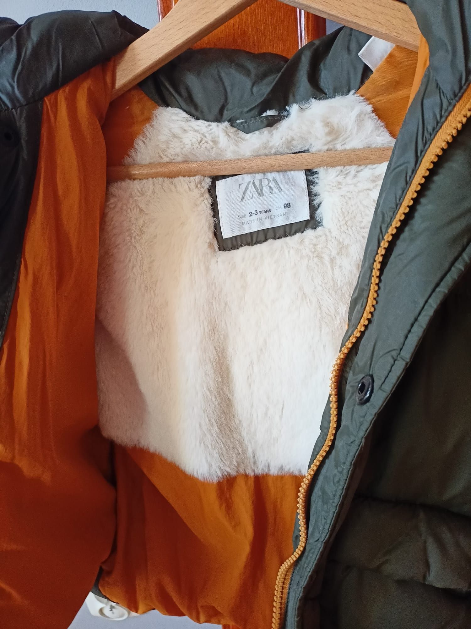 kurtka zimowa dla dziecka  Zara ciepla