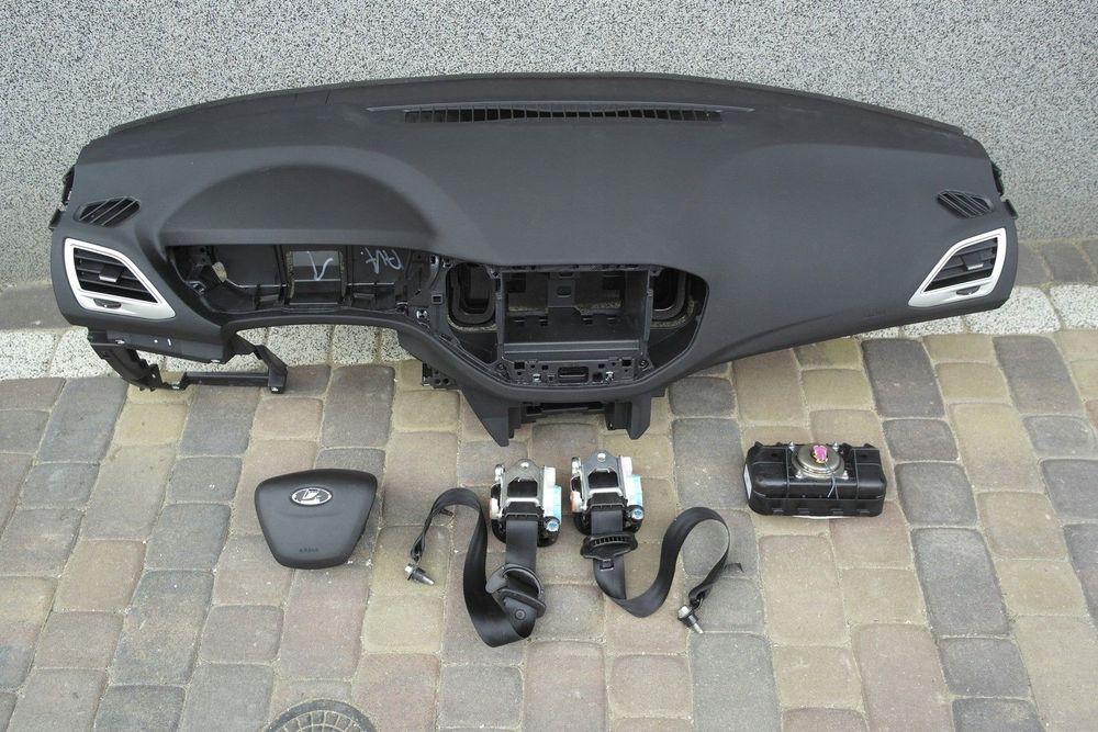 Łada vesta deska konsola pulpit airbag pas kokpit pÓŁka pasy